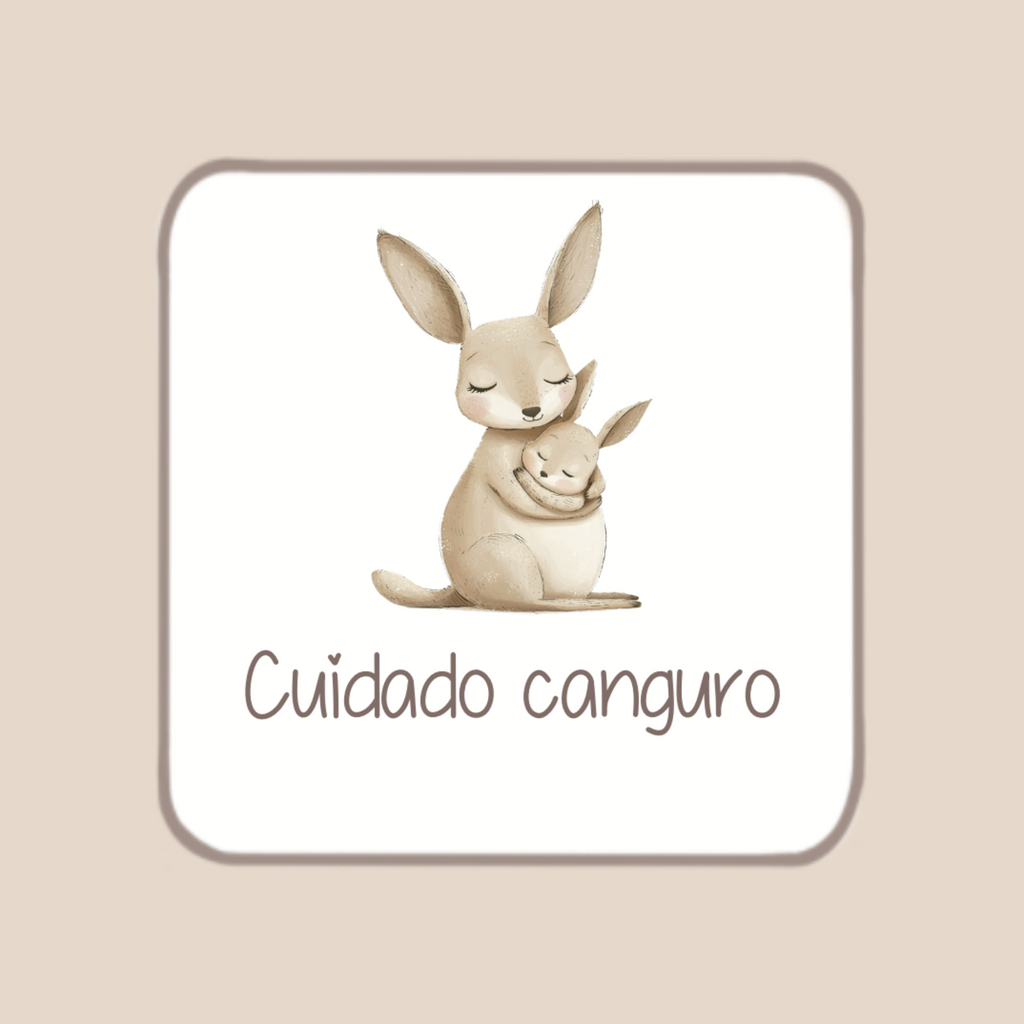 Tarjeta individual NICU en español con ilustración de bebé y frase suave